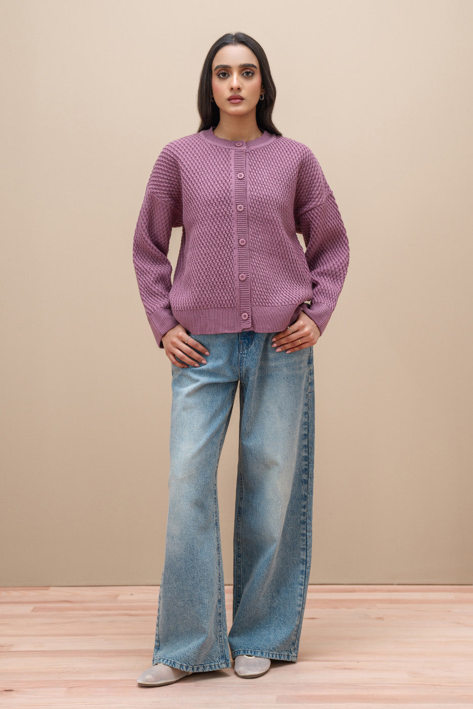 CREW NECK CARDIGAN