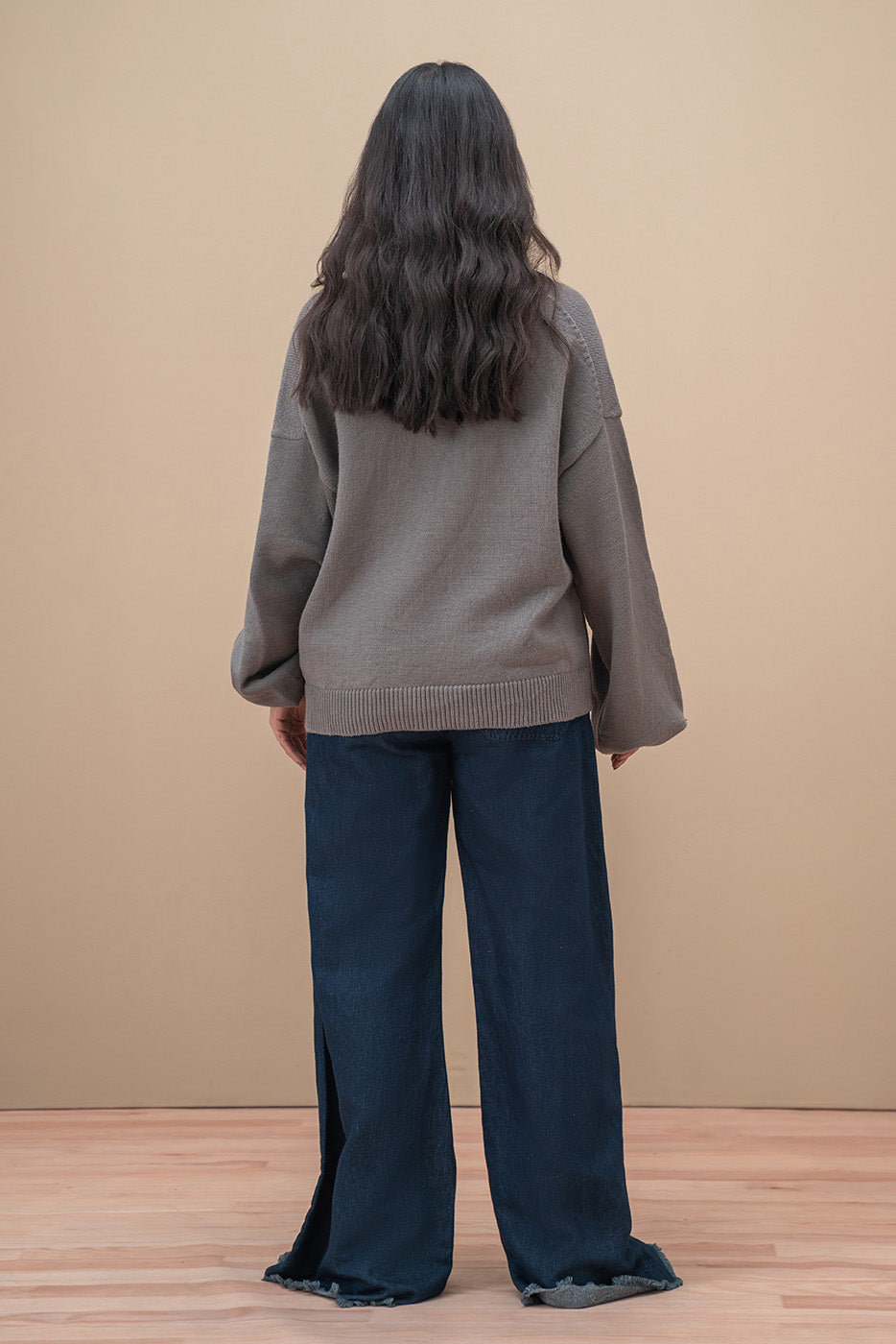 CROPPED SHRUG
