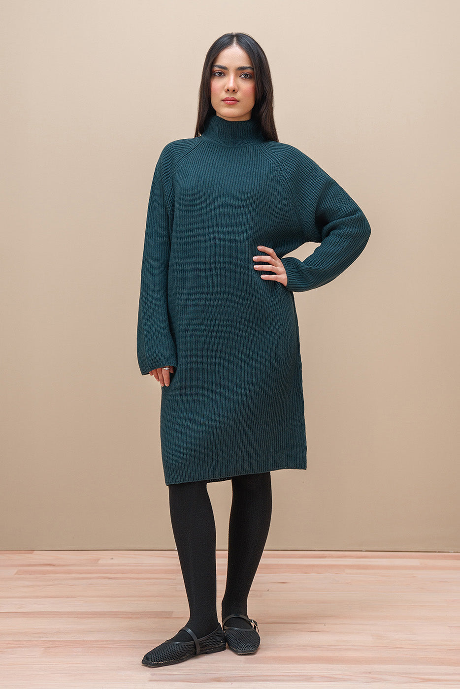 RAGLAN SHORT DRESS