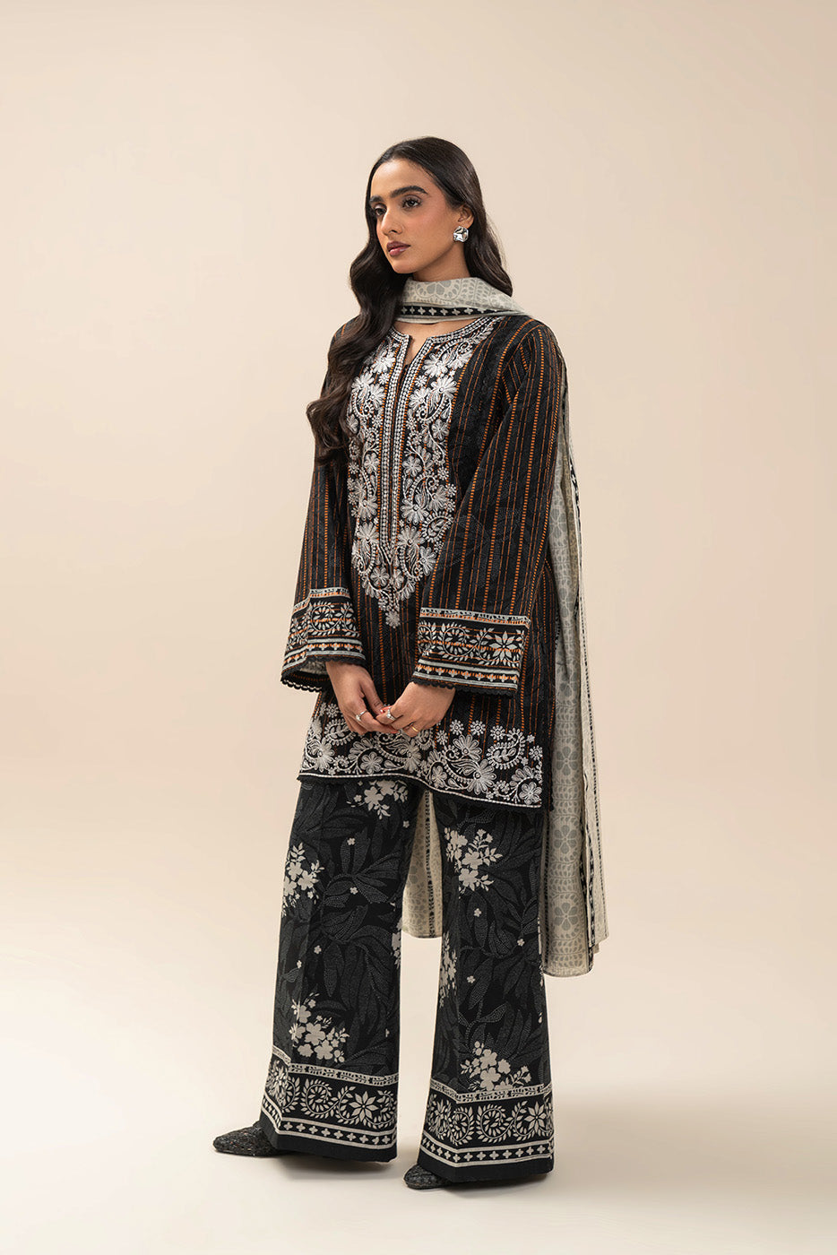 3 PIECE EMBROIDERED KHADDI JQ SUIT-RAVEN CHARM (UNSTITCHED)