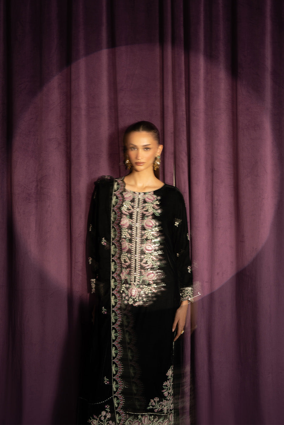 3 PIECE EMBROIDERED VELVET SUIT-MIDNIGHT DREAM (UNSTITCHED)