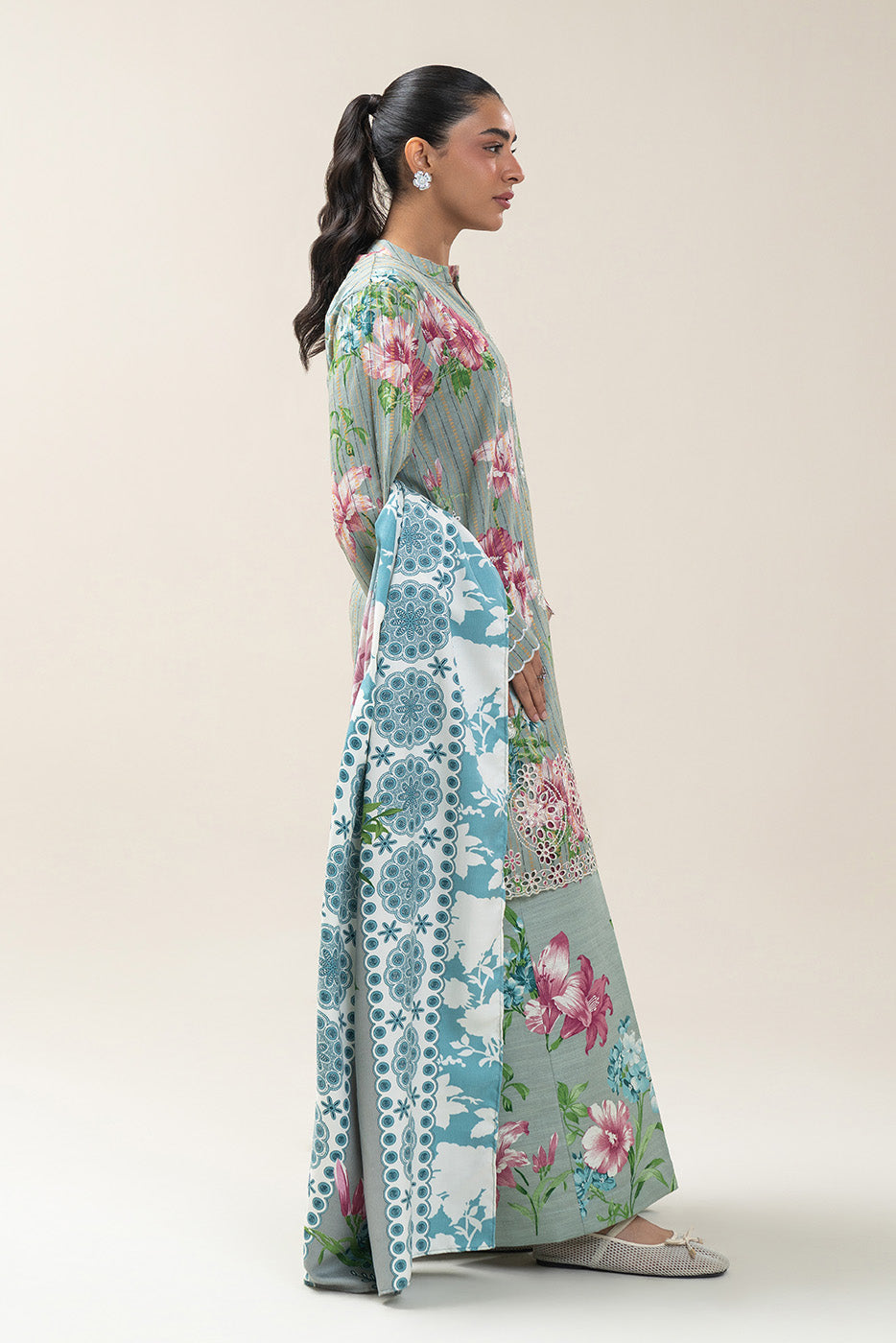 3 PIECE EMBROIDERED KHADDI JACQUARD SUIT-SMOKEY GREEN