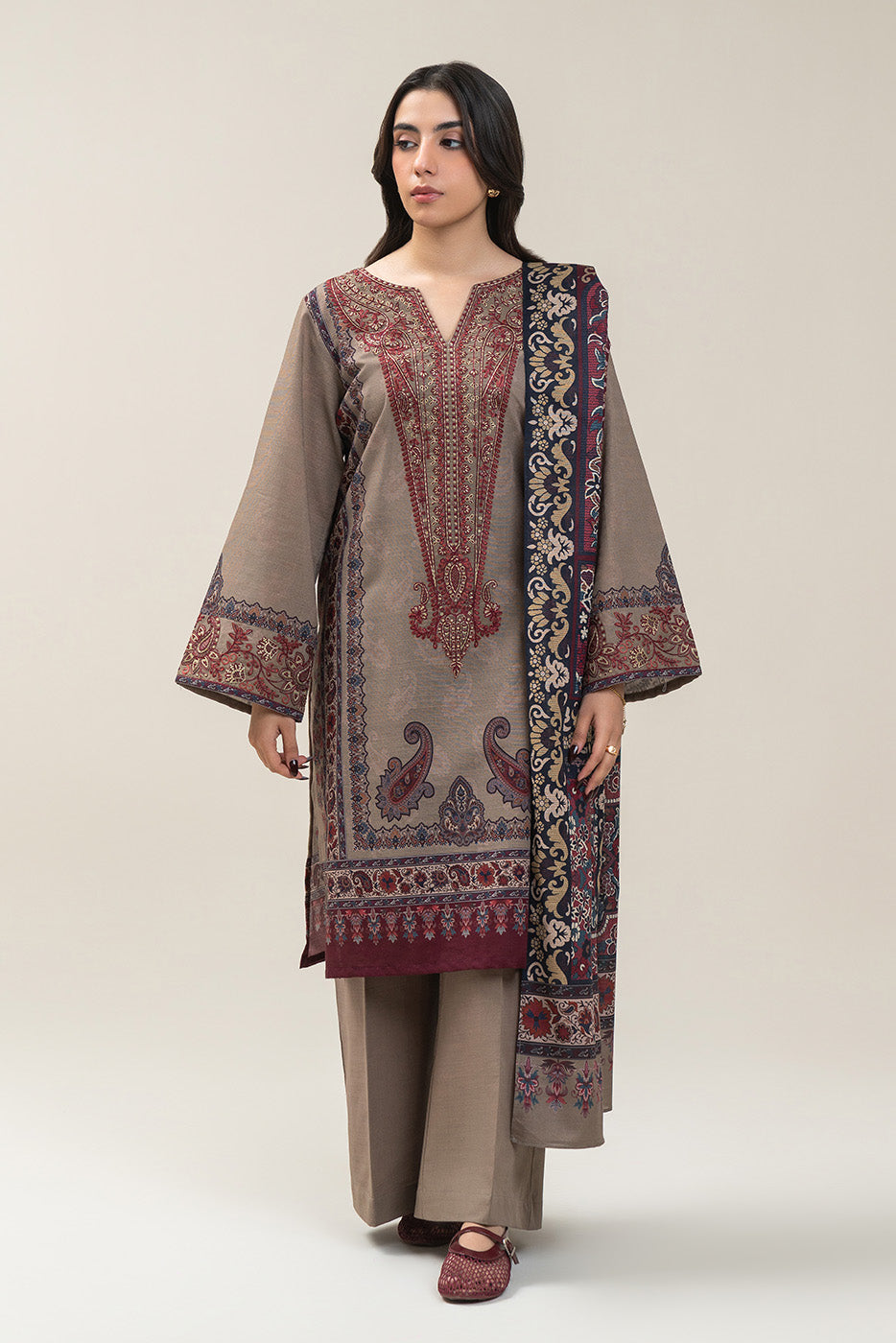 3 PIECE EMBROIDERED SLUB KHADDAR SUIT-UMBER ECHO SUIT