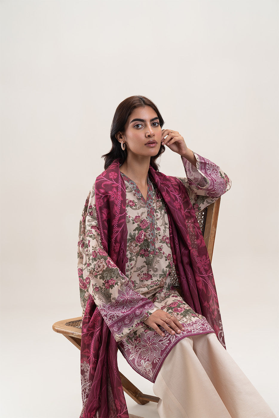 3 PIECE PRINTED LAWN SUIT-VINTAGE DREAM (UNSTITCHED)