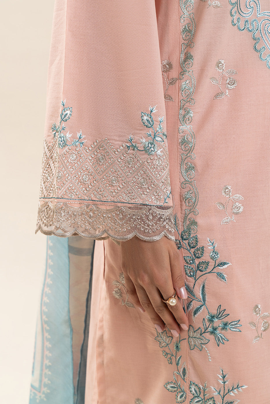 2 PIECE EMBROIDERED LAWN SUIT (PRET)