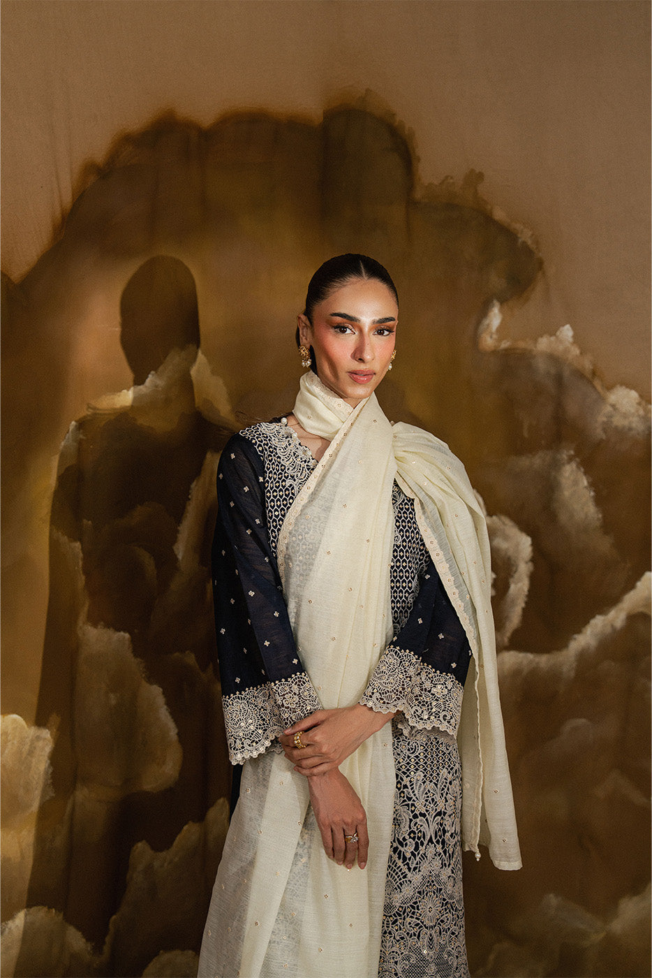 2 PIECE LUXURY MONARK SUIT (LUXURY-PRET)