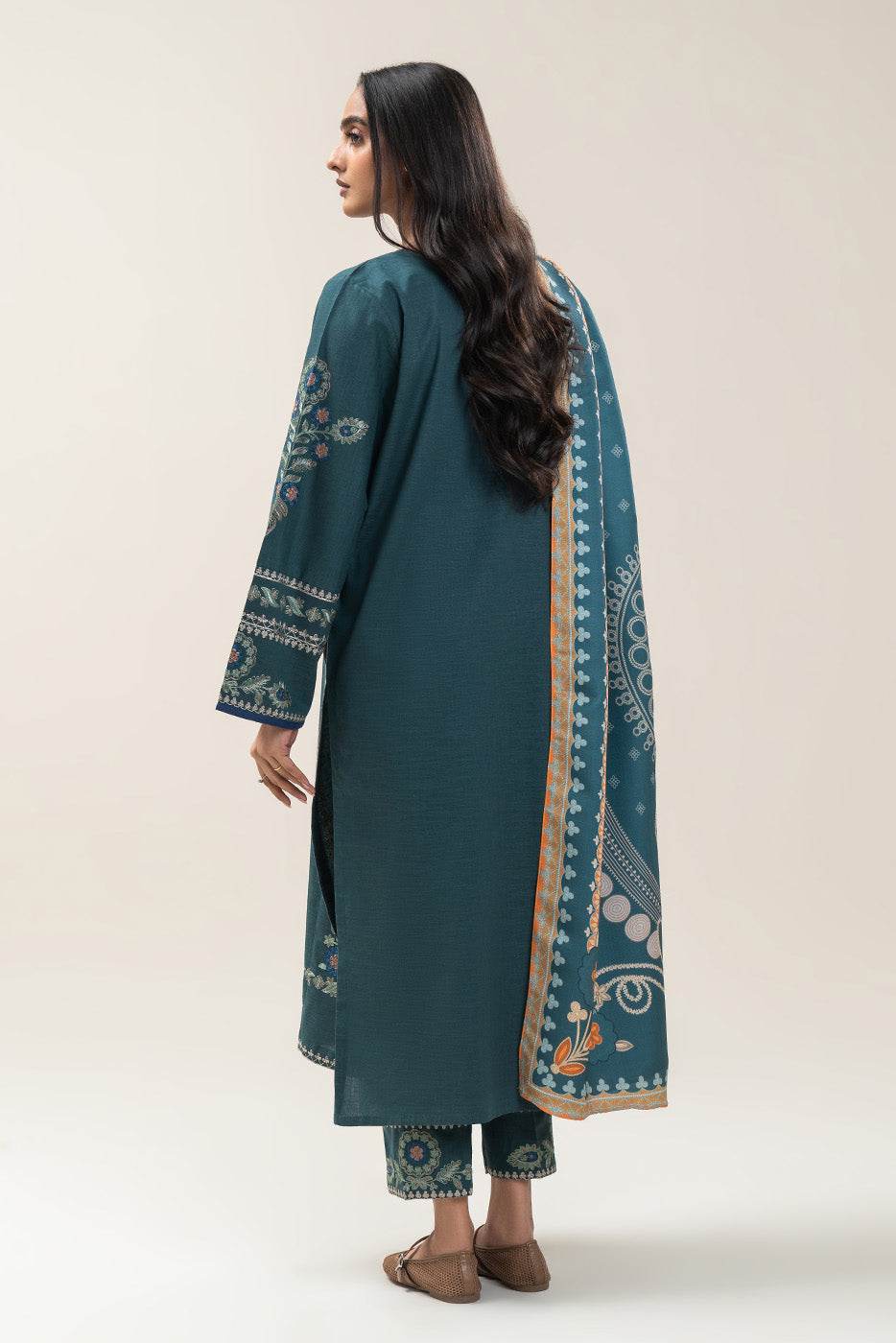 2 PIECE EMBROIDERED SLUB KHADDAR SUIT (PRET)