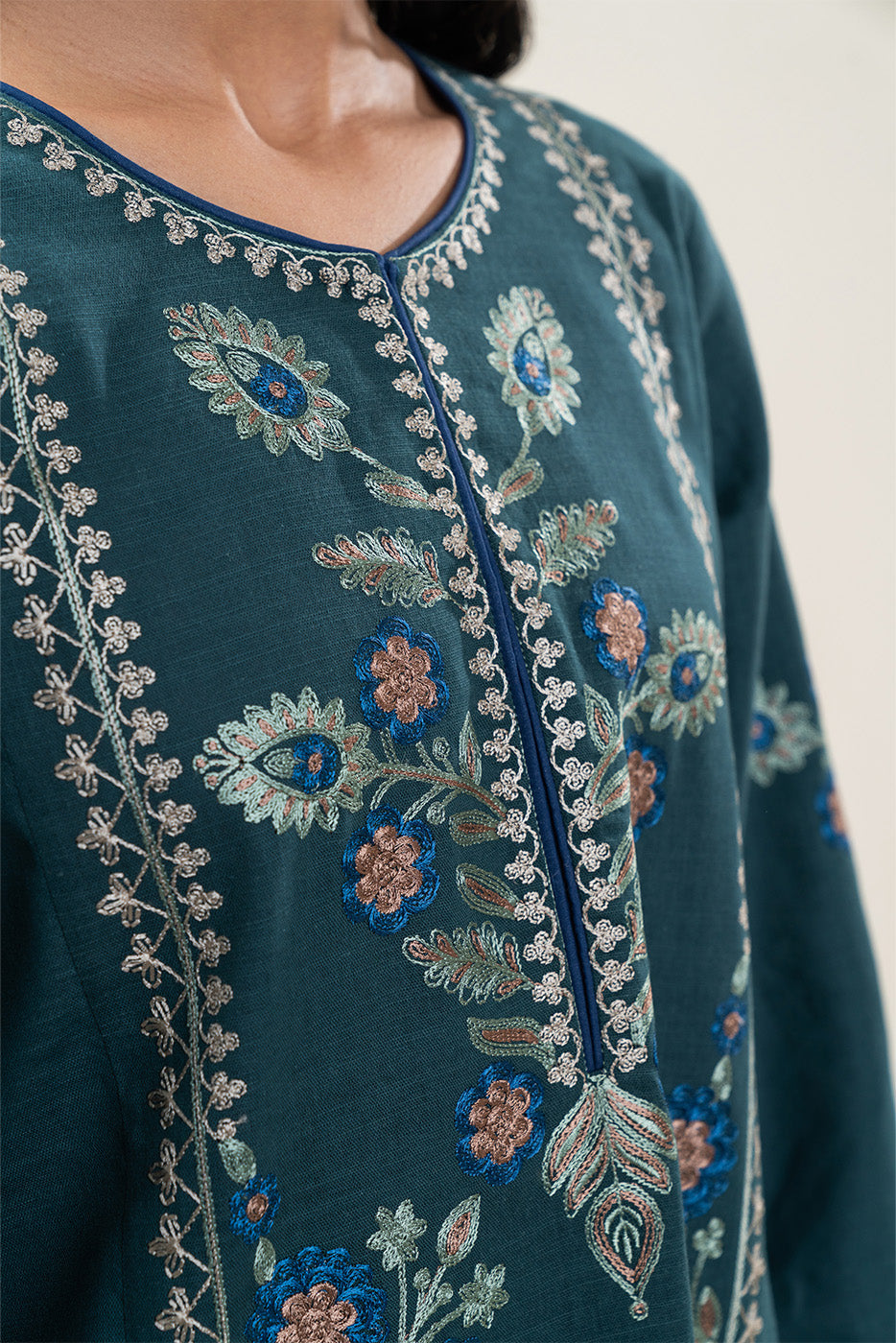 2 PIECE EMBROIDERED SLUB KHADDAR SUIT (PRET)