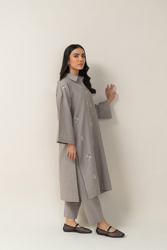 2 PIECE EMBROIDERED COTTON LINEN SUIT (PRET)