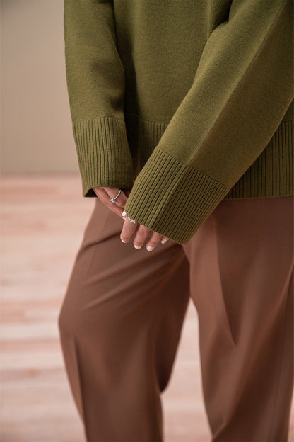 MOCK NECK PULLOVER